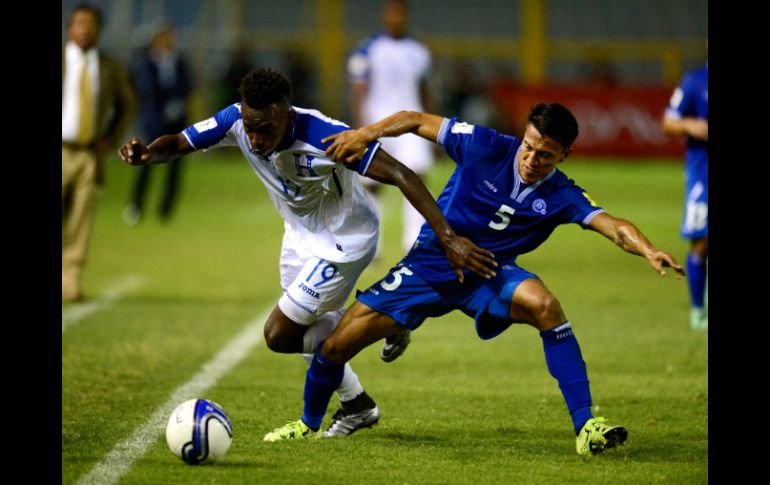 Honduras estuvo en ventaja en dos ocasiones pero no pudo mantenerla. AFP /