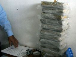 Los envoltorios contenían ocho kilos 120 gamos de presunta metanfetamina. NTX / ARCHIVO