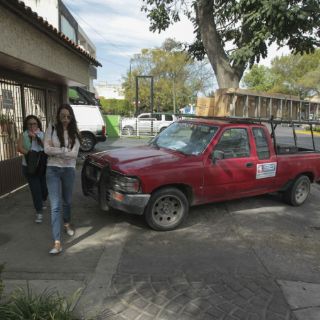 Zapopan presume liberación de banquetas; vecinos ven pendientes
