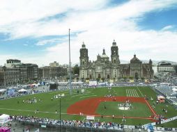 Ayer continuó la actividad del 'Mexico City Series Festival 2016' con la impartición de clínicas por ex beisbolistas profesionales. NTX / J. Torres