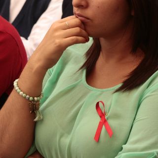 Mujeres menores de 25 son las más vulnerables a contraer SIDA