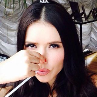 Marlene Favela crea sus propios productos de belleza