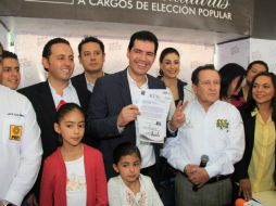 Rafael Flores tras su registro como candidato. TWITTER / @Rafael_FloresM