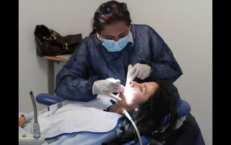 Las frutas y verduras son auxiliares para mantener sana la boca. NTX / ARCHIVO