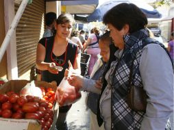 El jitomate es el producto de la canasta básica con el mayor aumento en su precio la semana pasada. EL INFORMADOR / ARCHIVO