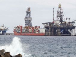 El referente del Mar del Norte, el crudo Brent, decreció 16 centavos al ofrecerse en 40.28 dólares por barril. EFE / ARCHIVO