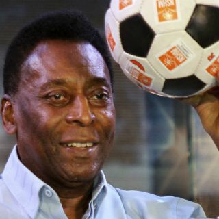 Pelé demanda a Samsung por haber usado su imagen