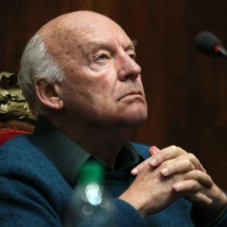 Publican libro póstumo de Eduardo Galeano, 'El cazador de historias'