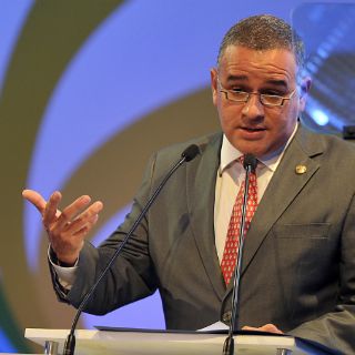 Presentan cargos contra ex presidente salvadoreño Funes