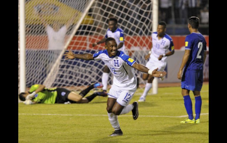 La Selección hondureña acumula cuatro puntos en su llave y la Selección salvadoreña cierra con dos. AFP / O. Sierra