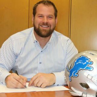 Leones de Detroit refuerzan ataque con Geoff Schwartz