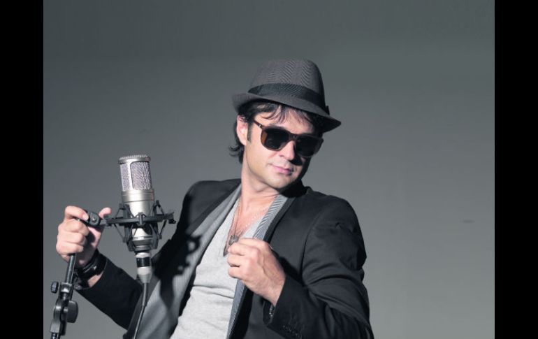 Tras su salida de Timbiriche, Claudio Bermúdez vivió un periodo fuera de los reflectores, pero siempre dentro del ambiente musical. ESPECIAL /