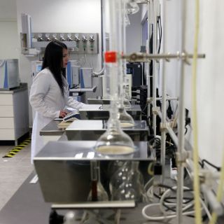 Farmacéutica instala en Jalisco centro tecnológico