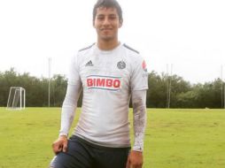 Cisneros siente que está en buen ritmo futbolístico y quiere aportar su granito de arena para que Chivas gane por fin. INSTAGRAM / carloscisneros_24