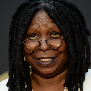 Whoopi Goldberg explora el negocio de la mariguana