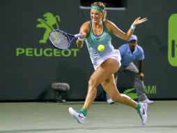 Azarenka doblegó a Kerber en sets corridos de 6-2, 7-5. EFE / E. Lesser
