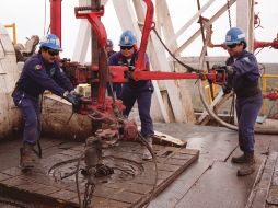 Hacienda coincide con la agencia valuadora sobre que Pemex enfrenta retos importantes. EFE / ARCHIVO