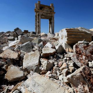 Hallan fosa común con 40 cuerpos asesinados por EI en Palmira