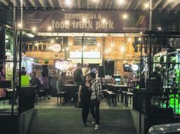 Colonia Moderna. El “food truck park” mantiene una propuesta atractiva de productos entre la población. EL INFORMADOR / R. Tamayo