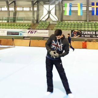 Daniel Corral, bronce en caballo con arzones en Cottbus