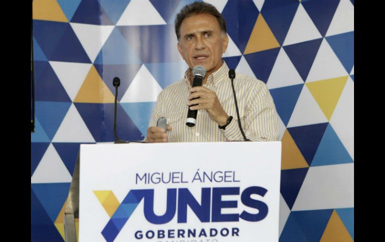 Yunes presentó videos y documentos en los que explica que Duarte adquirió inmuebles lujos en distintas partes del país y el extranjero. NTX / C. Pacheco