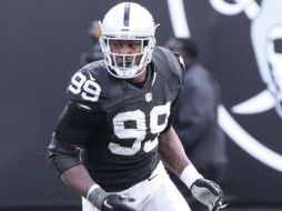 Es el primer jugador en la historia de la liga en hacer 33.5 capturas de mariscal en sus primeras dos campañas. TWITTER / @RAIDERS