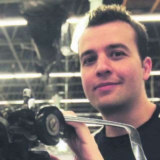 Luis Panini lanzará trilogía