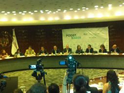 Asisten los alcaldes de Guadalajara, Zapopan, Tlajomulco, Tlaquepaque y un representante de Tonalá. TWITTER / @ITEIJal