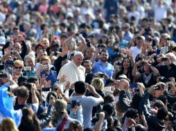 Francisco habló ante más de 25 mil personas congregadas en la Plaza de San Pedro. AFP / T. Fabi
