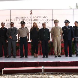 Recuerdan a policías muertos en emboscada en San Sebastián