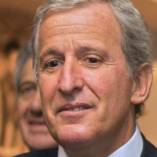 Juez de FIFA renuncia por escándalo de paraísos fiscales