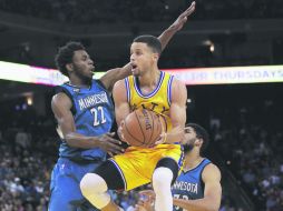 Golden State sufrió su segundo descalabro en casa esta temporada. Su estrella, Stephen Curry, no salió con la puntería fina. AP / M. Sánchez