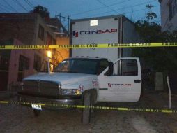 Los sujetos abandonaron a los custodios en el Cerro del Cuatro; el vehículo con la mercancía es recuperado en Las Huertas. ESPECIAL /