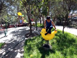 Los vecinos de la zona esperaban la apertura del parque, que cuenta con áreas familiares y juegos infantiles. EL INFORMADOR / A. García
