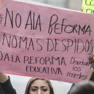 Padres de familia dicen impedir clases en 12 escuelas; SEJ lo rechaza