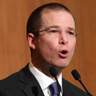 Anaya y Basave alistan defensa de leyes anticorrupción