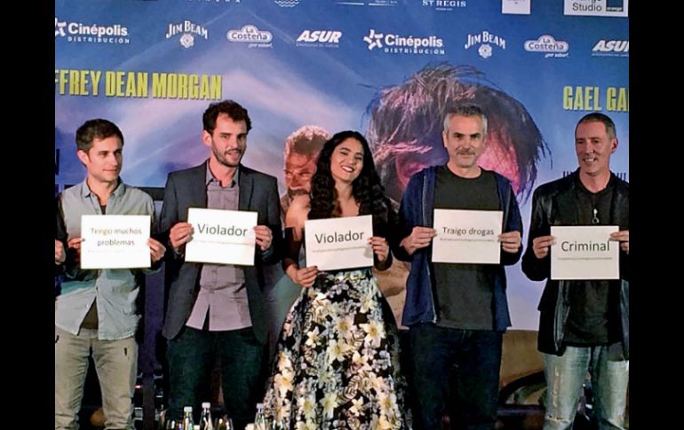 Consiste en tomarse 'selfies' con letreros alusivos al discurso del empresario. SUN /