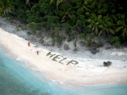 Esta fue la primera vista de los náufragos que tuvo el avión de la Marina. AP / U.S. Navy