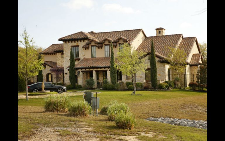 Parece que Guerrero en parte buscaba el anonimato junto con su familia cuando se mudó a la región metropolitana de Dallas. AP / T. Fox / The Dallas Morning News