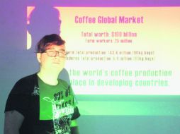 Actividad. Diego Martínez también participó en la musicalización de la puesta en escena de 'El luto nos viene bien'. EL INFORMADOR / A. Hinojosa