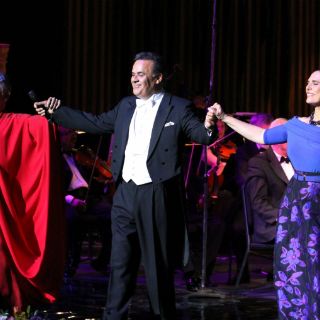 Consuelo Velázquez recibe homenaje en Bellas Artes