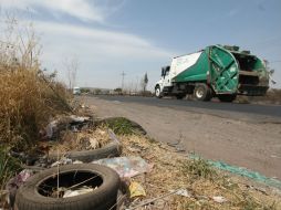 Camiones de otros ayuntamientos dejan su basura en el tiradero de Los Laureles, donde sólo debería recibirse desechos de Guadalajara. EL INFORMADOR / R. Tamayo