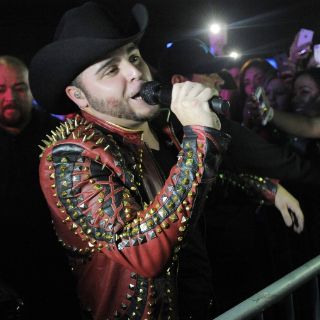 Amenazan a quien denunció video de Gerardo Ortiz