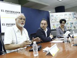 Miguel Enrique Magaña, investigador de la UdeG; Alberto Uribe, alcalde de Tlajomulco y Magdalena Ruiz, de la Semadet. EL INFORMADOR / E. Barrera