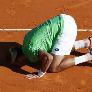 Vesely sorprende y elimina a Djokovic de Montecarlo