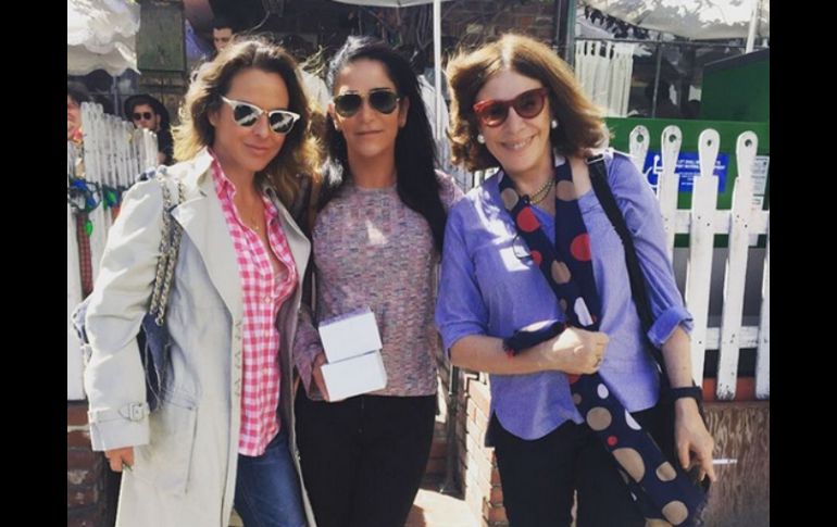 Del Castillo publicó la imagen en Instagram en la que escribió 'Aquí celebrando a mi heroína'. TWITTER / @katedelcastillo