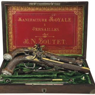 Subastan dos pistolas de Simón Bolívar por 1.8 MDD