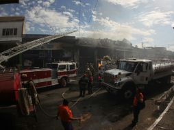 Ayer martes se originó un incendio en una negocio de venta de plásticos, donde no se registraron lesionados. EL INFORMADOR / ARCHIVO