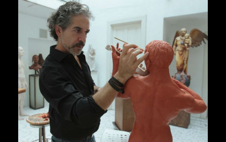 El escultor menciona que la destrucción de los materiales es un logro en defensa del Patrimonio Cultural. NTX / ARCHIVO