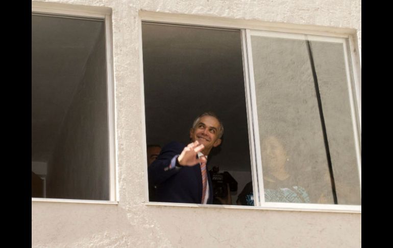 El funcionario recibe un millón 70 mil pesos como parte de sus ingresos anuales como jefe de Gobierno. SUN / ARCHIVO